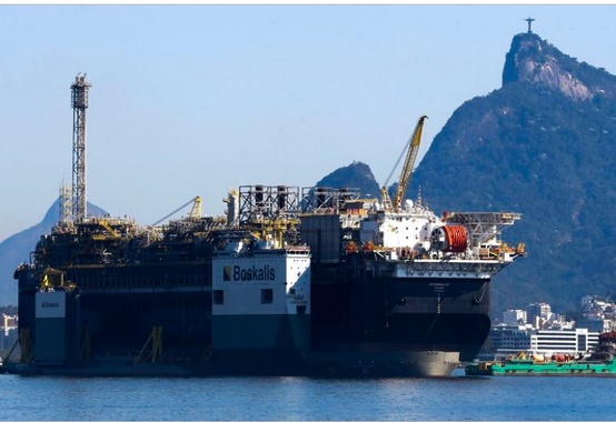 Pre-salt oil auction raises $17.4 bi in signing bonuses Pre-salt oil auction raises $17.4 bi in signing bonuses