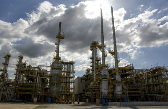 Petrobras on refineries sale