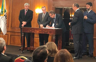 First contracts of the 15th Round of Bids are signed during an event in Rio