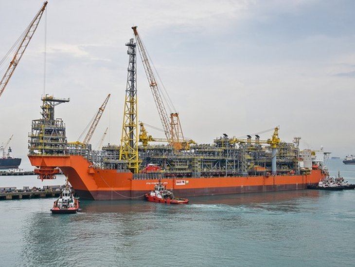 FPSO Pioneiro de Libra produces its first oil