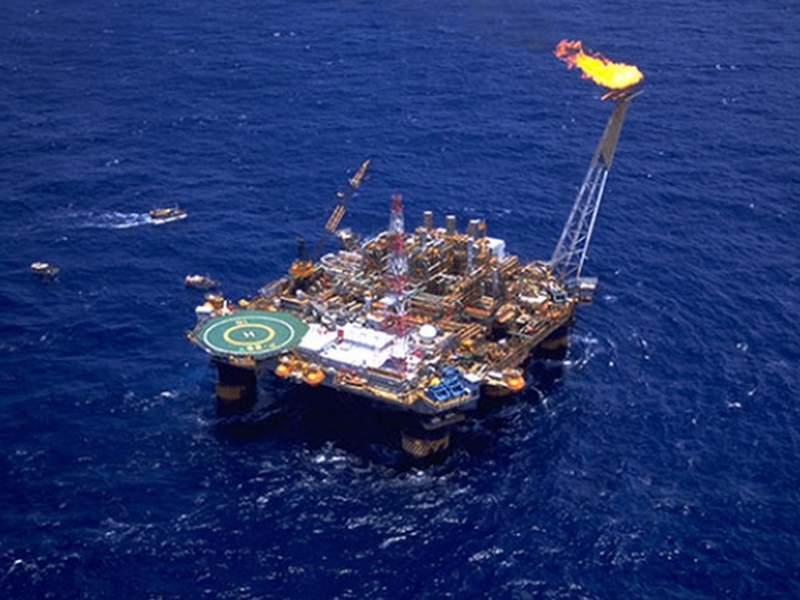 P-25: leaking pipeline from the Albacora field, in the Campos Basin