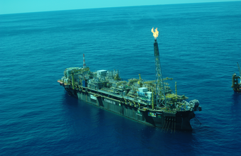 Petrobras reports on event at P-50