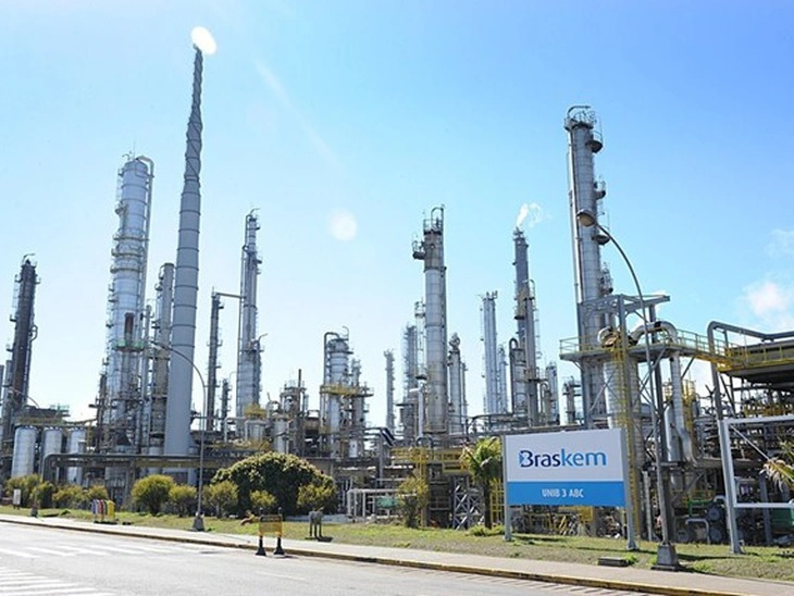 Petrobras on the sale of stake in Braskem