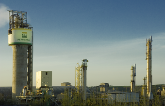 Petrobras signs contract with Unigel