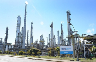 Petrobras celebrates new naphtha contracts with Braskem for another five years
