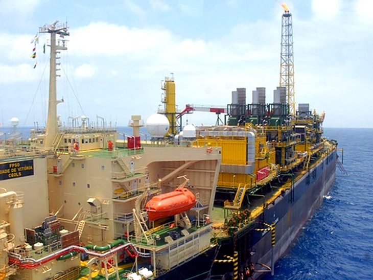 SBM Offshore divests minority interest in FPSO Sepetiba project