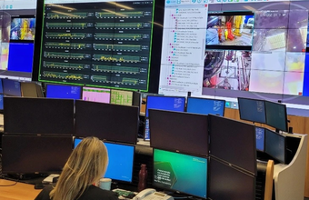 In Macaé, Petrobras' Geological Center for Remote Operation and Automation carries out studies of rocks at the bottom of the sea