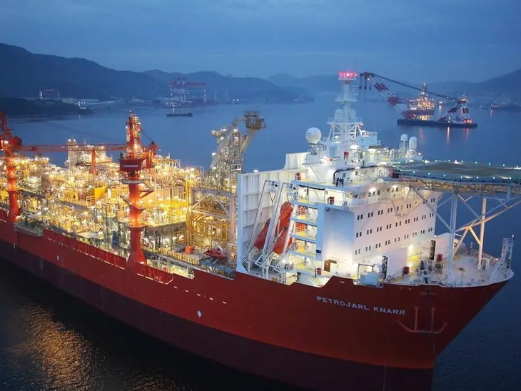 Equinor and Ithaca Energy have taken the final investment decision to progress Phase 1 of the Rosebank development on the UK Continental Shelf (UKCS), investing USD 3.8 billion.