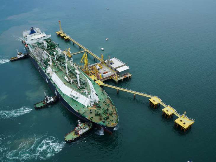 Petrobras on LNG regasification record