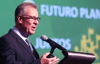 Minister Bento Albuquerque defends devolution of the oil and gas sector in the Chamber