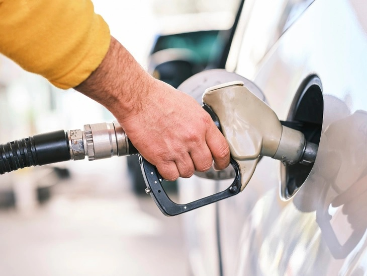 Carbon-neutral fuels mitigate emissions but do not solve the greenhouse effect issue.