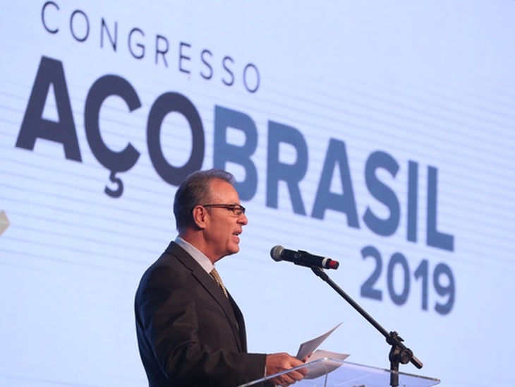 Bento Albuquerque from MME attends the opening of the 30th Brazil Steel Congress