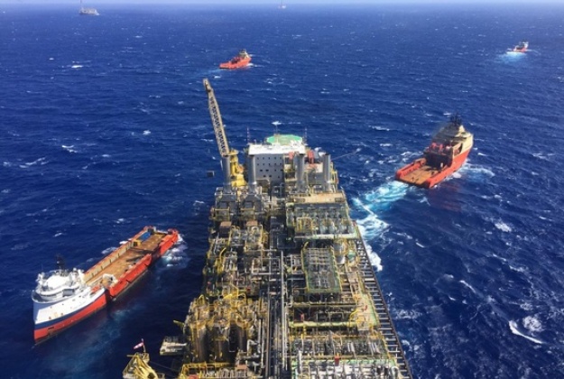 Oil and gas production in Brazil exceeds 4 million boe / d for the first time Oil and gas production in Brazil exceeds 4 million boe / d for the first time