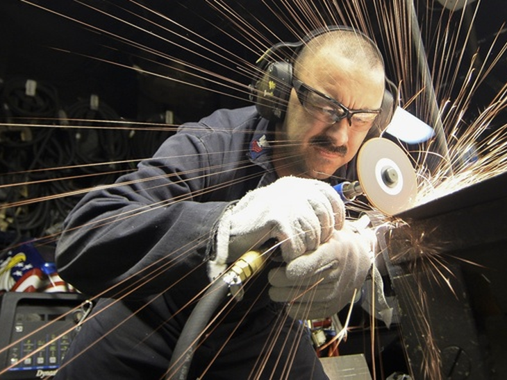 Industrial activity continues to recover with high employment, CNI reports