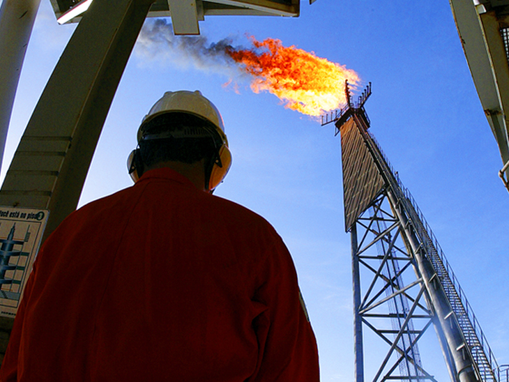 65% of oil & gas professionals expect a salary increase in 2014