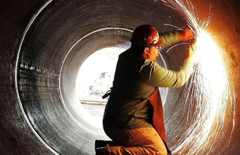 Brazilian industry records four consecutive months without growth, raising concerns over recovery