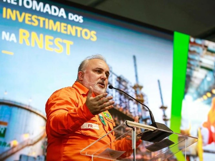 Lula and Jean inaugurate a new phase of refining in Brazil.