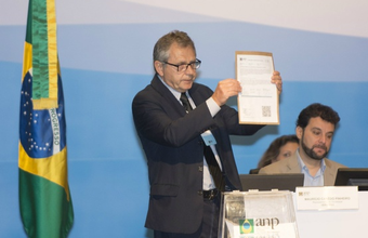 In the 4th ANP Bidding Round, Petrobras and partners are left with three blocks