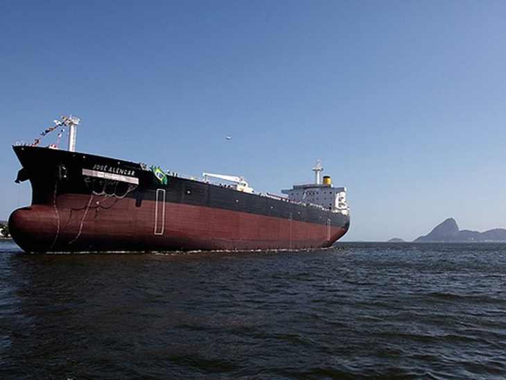 José Alencar ship begins to operate