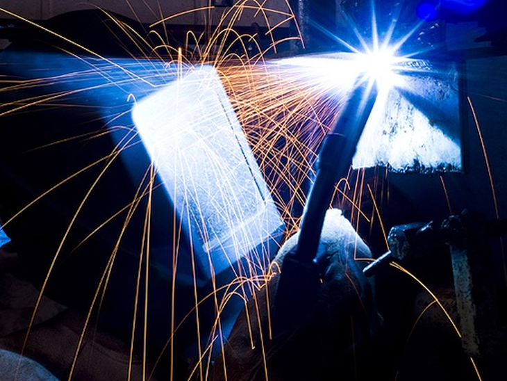 Brazilian industry starts 2014 with 2.9% growth over December