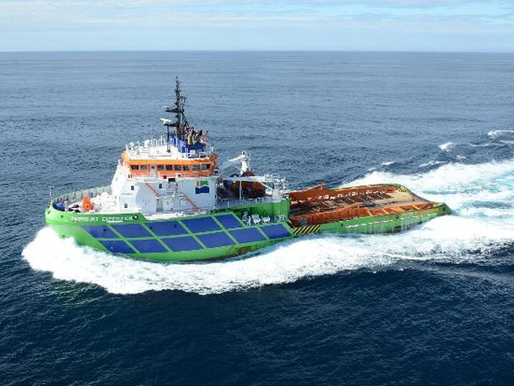 Fairmount Marine safely delivered ENSCO rig in Singapore