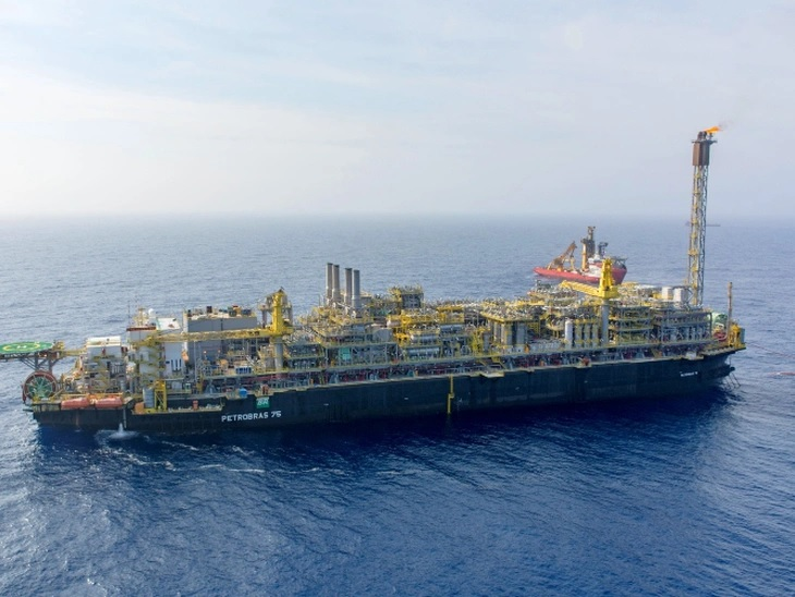 Búzios Field surpasses the record level of 900 thousand barrels of oil per day