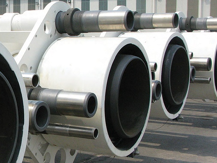 In three years, Brazil imported US$ 141 billion in machinery