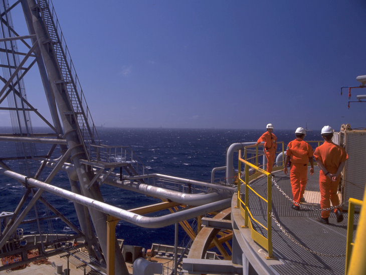 Petrobras' June oil production in Brazil up 1.7% exceeding 2 million barrels per day 