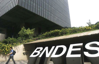 Petrobras common shares will be offered to the market through banks and finance indicated by BNDES