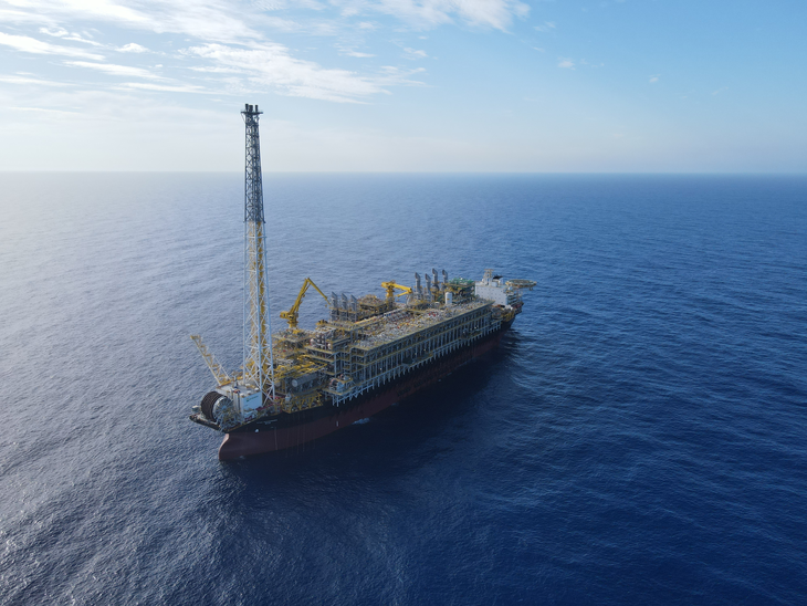 Installed in the Mero field, FPSO Guanabara reaches a maximum capacity of 180,000 bpd
