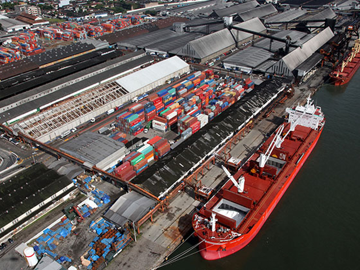 Trade balance reports $140 million surplus in October