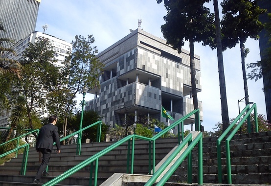 Petrobras adopts actions to preserve the health of its employees and support the prevention of coronavirus Petrobras adopts actions to preserve the health of its employees and support the prevention of coronavirus