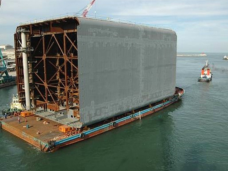 Oceânica signs contract for load out project