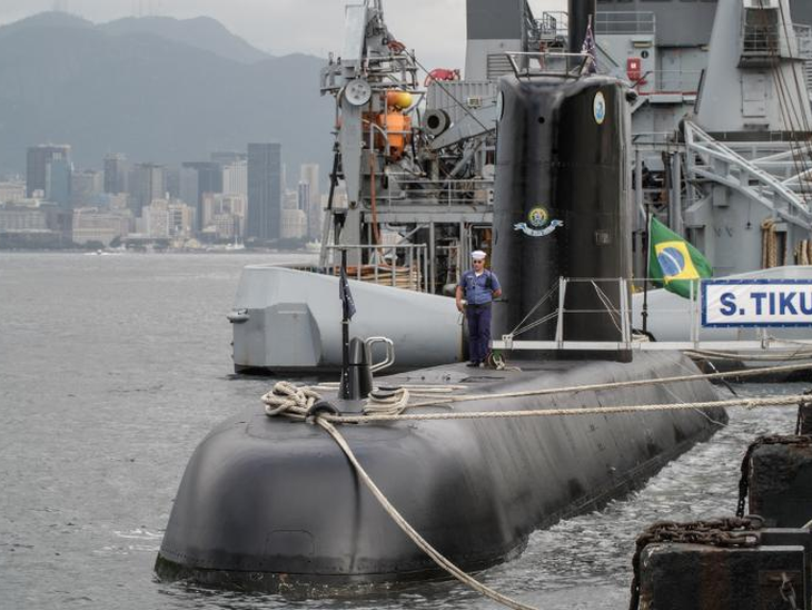 Brazil builds nuclear submarine to patrol offshore oil