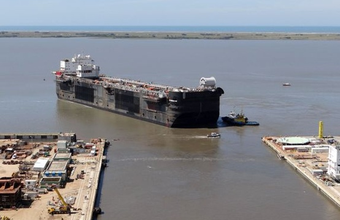 Hull of P-66 platform leaves shipyard in Rio Grande do Sul