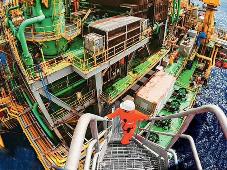 In the worst oil industry crisis in a hundred years there will be no layoffs, Petrobras discloses