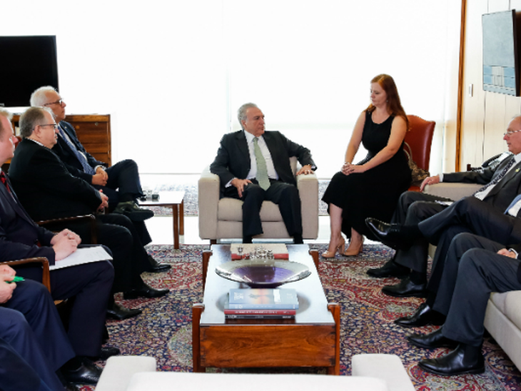 Temer discusses bilateral relationship and security cooperation with Russian delegation