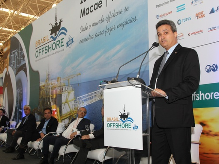 Petrobras is honored on the first day of the event for the 40 years of the Campos Basin