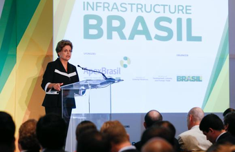 Rousseff describes investment projects to executives in NY